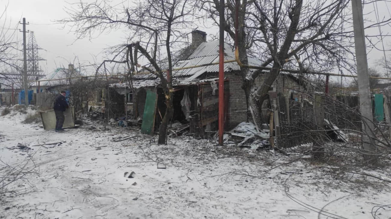 Civilians killed and injured in Russian attacks on Donetsk and Kherson oblasts