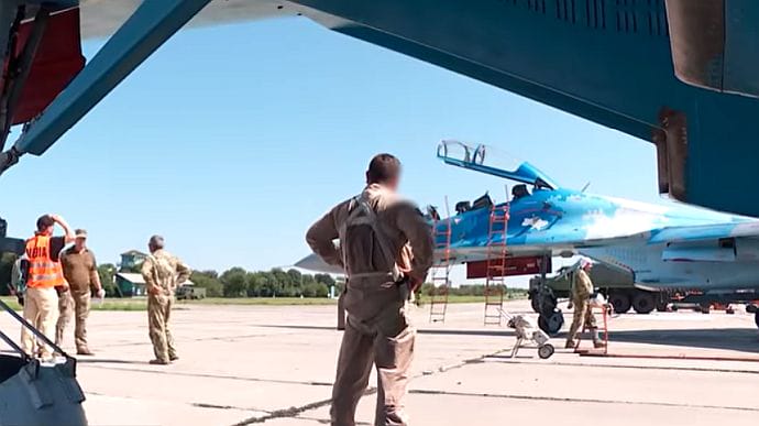 Україна втрачає військову авіацію: літаки старіють, льотчики звільняються – ЗМІ