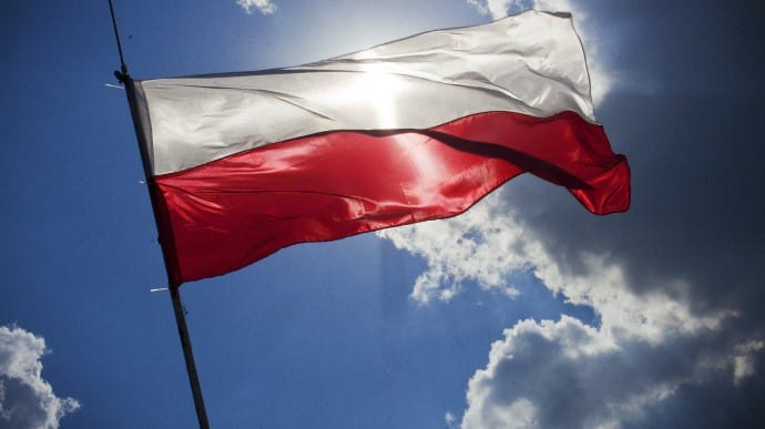 Польша внесла изменения в порядок въезда из-за пределов ЕС