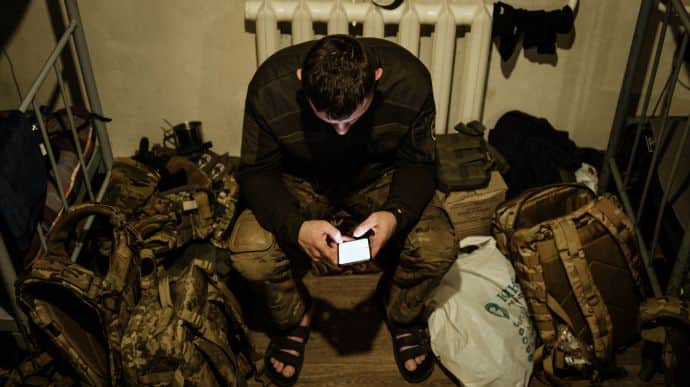 Мобильные операторы будут ставить номера погибших или пропавших бойцов в резерв на 2 года