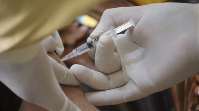 Штраф до 3600 євро і винятки: Австрія представила деталі обов'язкової вакцинації