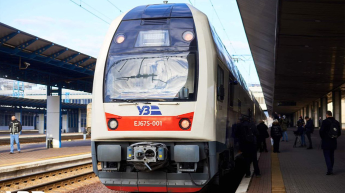 Укрзалізниця оприлюднила графік евакуаційних потягів за кордон на 4 березня
