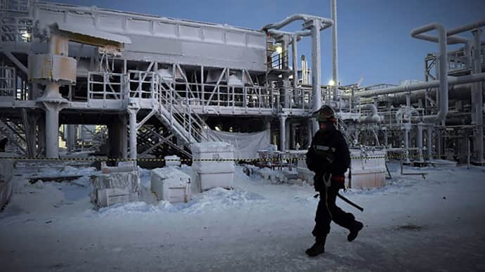 Russian Arctic LNG 2 project reduces gas production to almost zero – Bloomberg