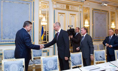 Янукович и Яценюк на Банковой. Фото пресс-службы президента