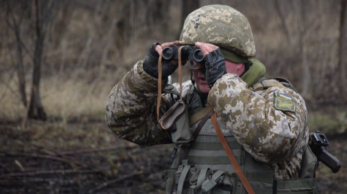 Війна на Сході: окупанти поранили українського бійця