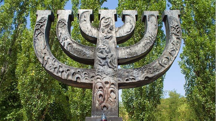 Главы еврейских общин просят Киевсовет поддержать проект мемориала в Бабьем Яру