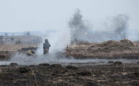 За добу на Донбасі 8 обстрілів, один поранений