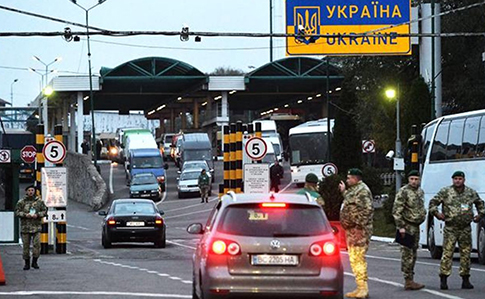 Украинцы застряли на границе с Польшей