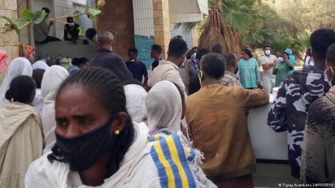 СМИ: Более 40 человек погибли в авиаударе на рынок в Эфиопии