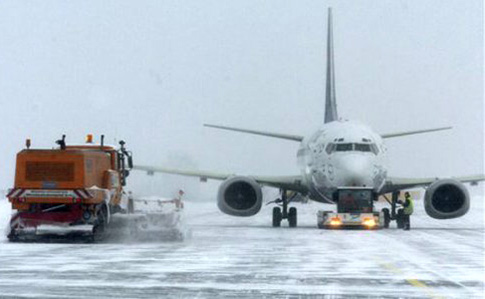 Одеський аеропорт не працює через сніг, порти працюють обмежено 
