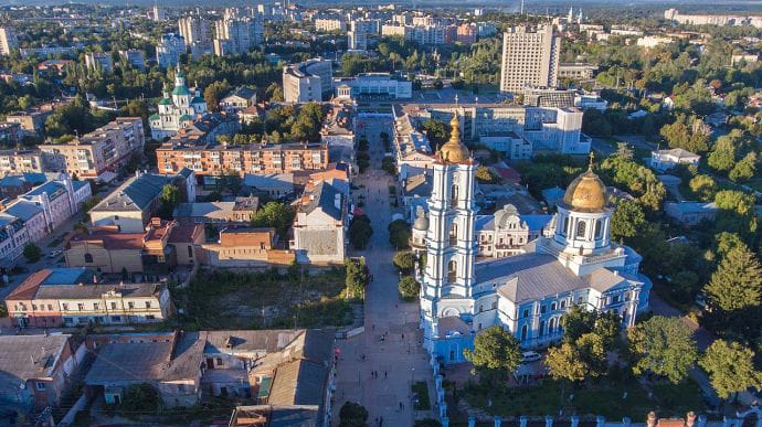 Росіяни завдали удару по закладу освіти в Сумах