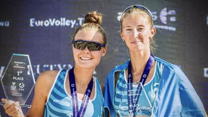 Ukrainians Ieva Serdiuk and Daria Romaniuk win beach volleyball tournament in Poland