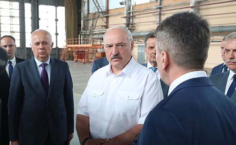 Лукашенко национализировал украинский завод в Беларуси: Теперь он наш