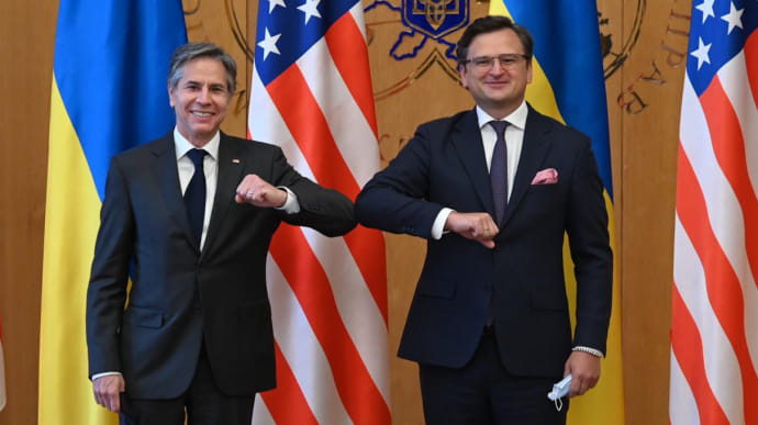 Блінкен запевнив, що США ні з ким не домовлятимуться щодо України без України - Кулеба