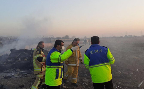 МЗС уточнює список пасажирів літака, що розбився в Ірані