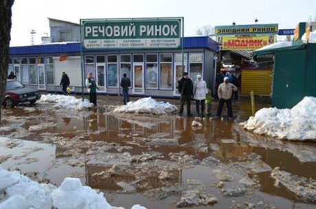У Києві почало затоплювати вулиці. Фото з сайту Ukranews