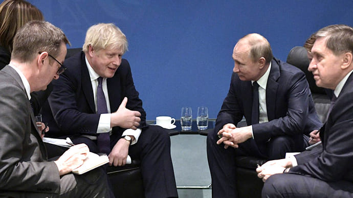 У Кремлі розповіли про телефонну розмову Джонсона і Путіна