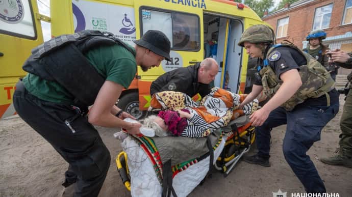 More than 1700 civilians evacuated from Kharkiv Oblast border area – photos, video