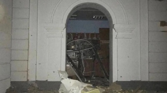 Росія бомбардувала православну Святогірську Лавру
