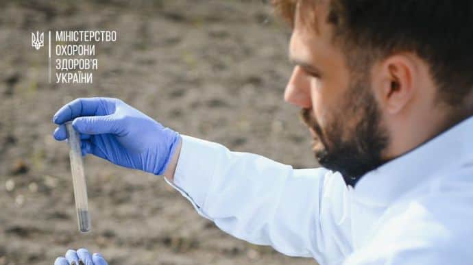 У Херсоні й на Миколаївщині відібрали проби ґрунту після затоплення: перші результати