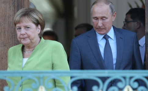 У Путина рассказали о содержании разговора с Меркель