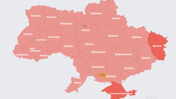 По всій Україні на пів години оголошували повітряну тривогу