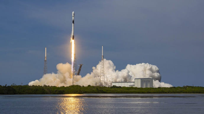 SpaceX вивела на орбіту ще 60 супутників Starlink, але втратила частину ракети-носія Falcon 9