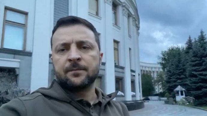 Зеленський: Насичений день і є новини про просування захисників України