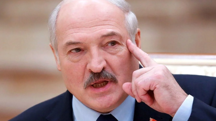 Лукашенко пригрозил Польше и Литве: Мы им покажем, что такое санкции