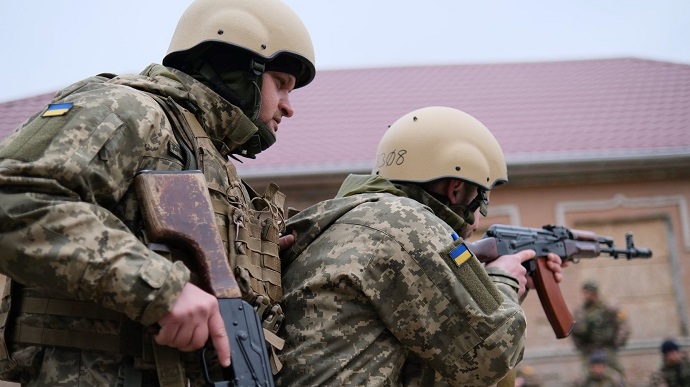 Russian saboteurs try to cross Ukrainian border in Sumy Oblast