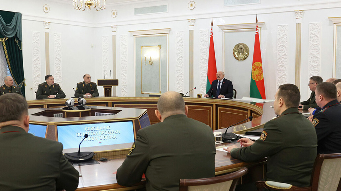 Lukashenko gathers military and security forces to discuss moving Belarusian troops near Ukraine