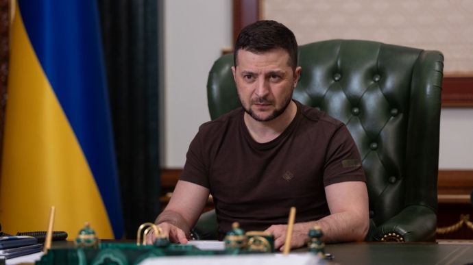 Zelenskyy enacts sanctions against 333 Russians and Moscow Exchange