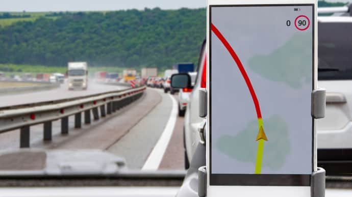 EU suggests using GPS tracking to control Ukrainian hauliers