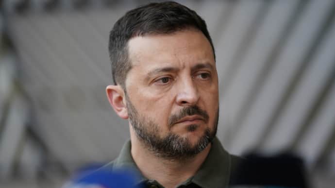 Zelenskyy criticises calls and meetings with Putin amidst massive strikes on Ukraine