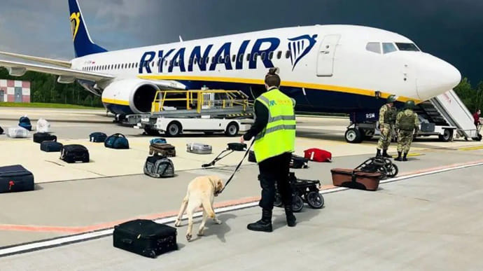 Лист про бомбу на Ryanair прийшов пізніше, ніж пілотам заявили про нього з Мінська – ЗМІ