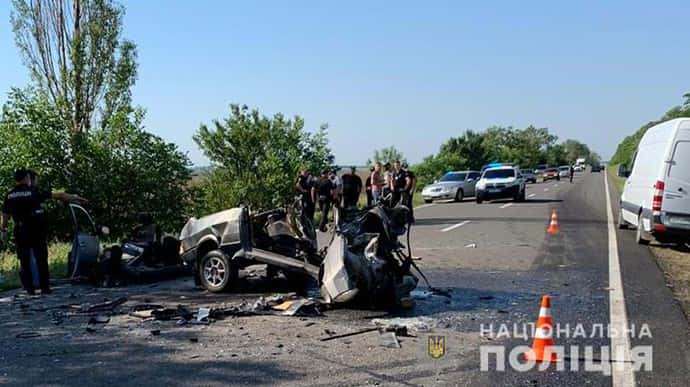 Полиция рассказала детали страшного ДТП в Одесской области, движение затруднено