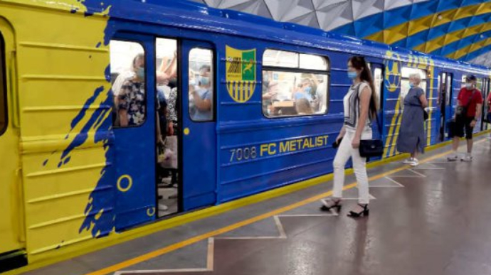 В Харькове увеличат время работы метро