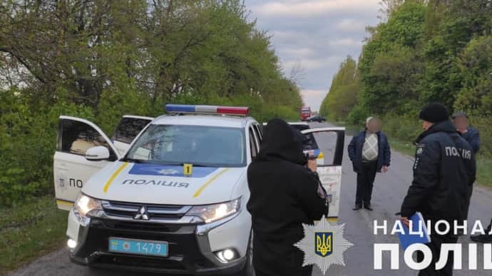 Неизвестные расстреляли полицейских в Винницкой области