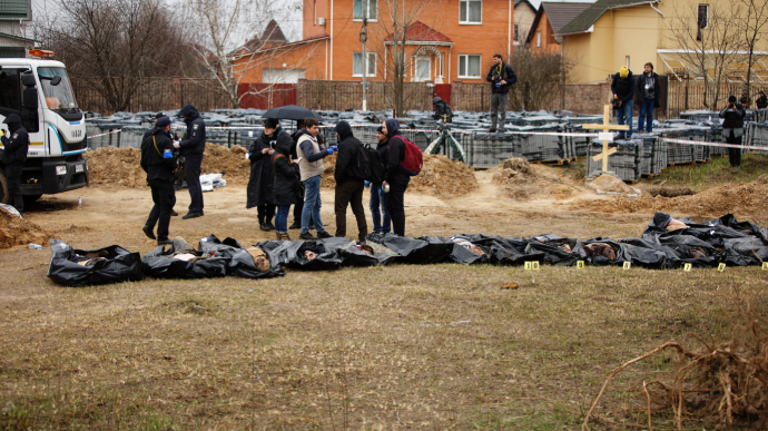 Київщина: правоохоронці виявили понад 900 тіл мирних мешканців 
