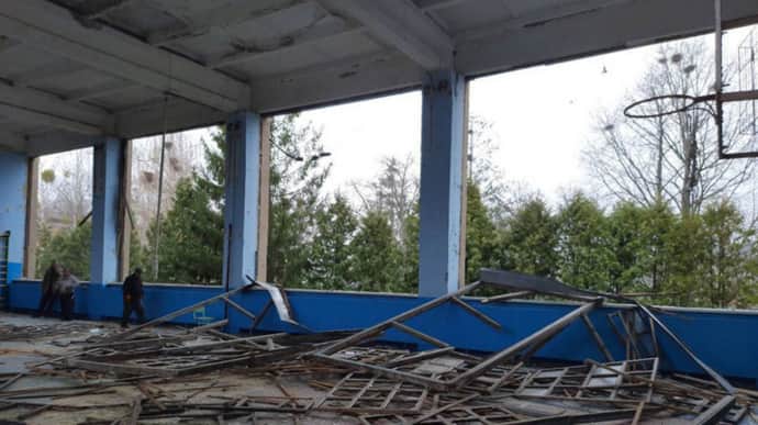 Пошкоджений ударами РФ ліцей у Бородянці відремонтували зі збитком у понад 4 мільйони 