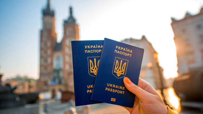 МЗС хоче, щоб кордони ЄС відкрилися для українців вже за два тижні