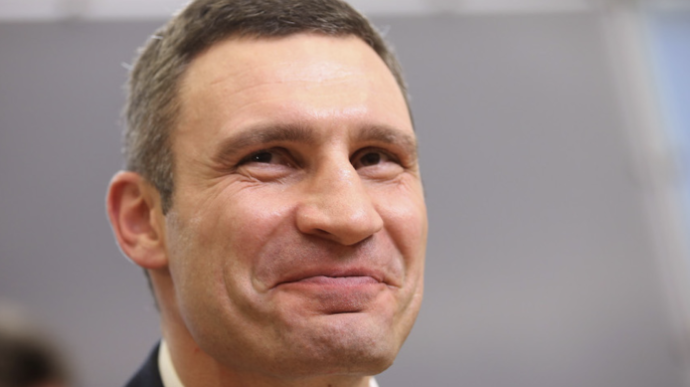 Выборы мэра Киева: экзит-пол показал разгромную победу Кличко, но будет 2-й тур