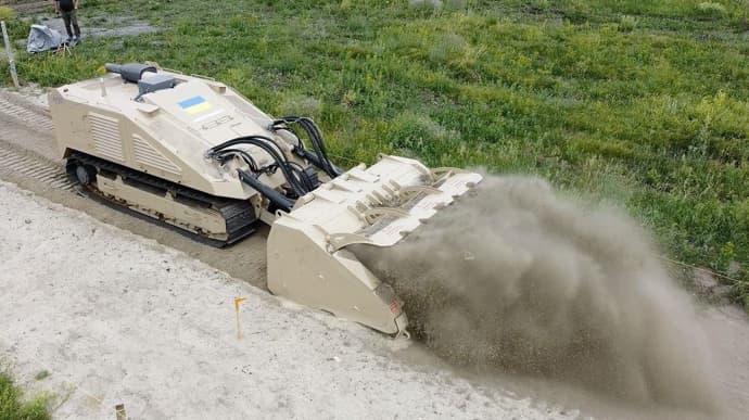 Mine clearance machine tested in Ukraine, serial production to be launched