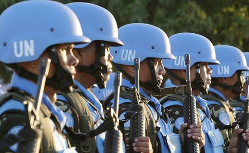 Порошенко: Миротворцы ООН помогут провести местные выборы в ОРДЛО