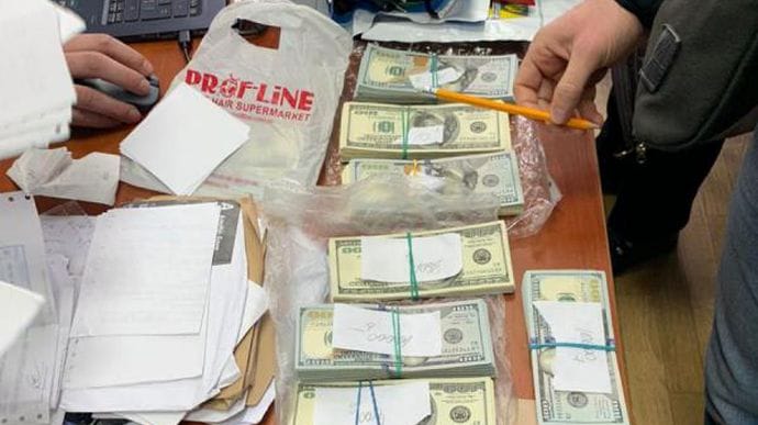 Хабар в Офісі генпрокурора: начальнику відділу встановили заставу в 1 млн грн