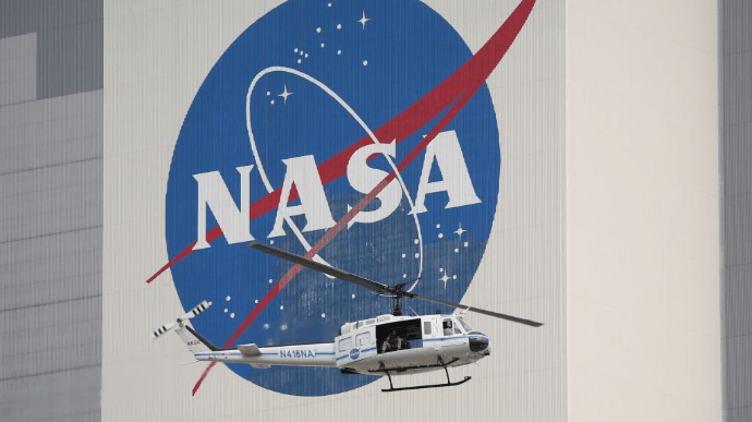 США отправят на Луну миссию с экипажем не раньше 2025 года —  NASA