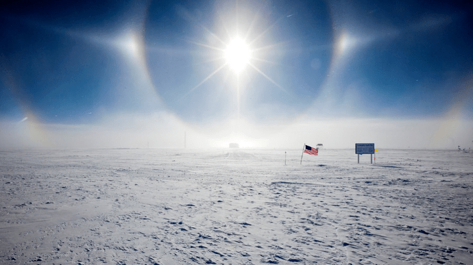В ООН признали рекордно жаркую температуру в Антарктиде — больше 18 градусов