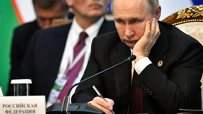 Путін вимагає від Міноборони завадити обстрілам регіонів РФ та Криму 