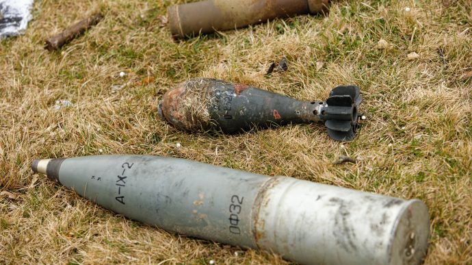 В Киевской области за сутки обнаружили более тысячи взрывоопасных предметов