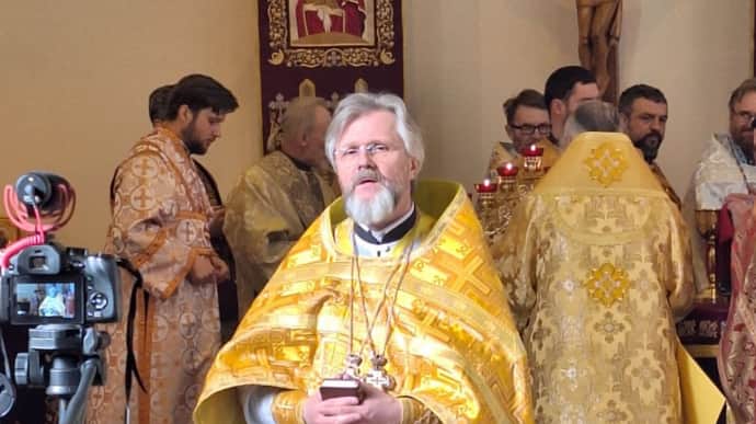 Ukraine's Security Service serves notice of suspicion on archpriest of Russia-connected church after searches